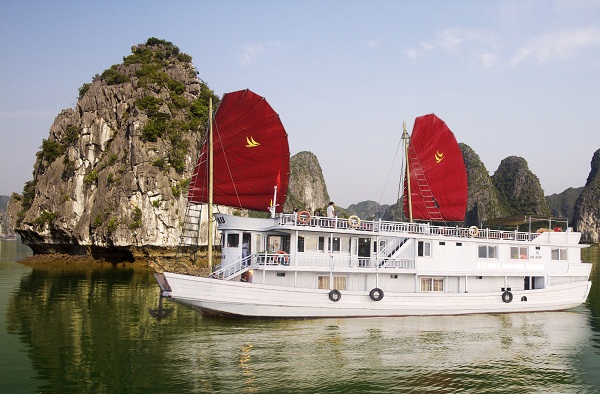 Du lịch Hạ Long 2 ngày 1 đêm ngủ tàu